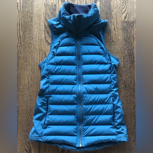 LULULEMON Down for it All running vest in green teal - Picture 3 of 11